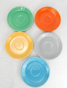 lot 162 image: Lot of Vintage Saucers