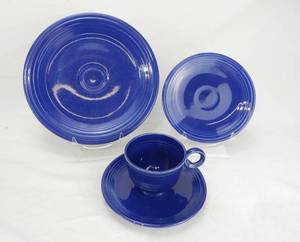 lot 165 image: Lot of Vintage BlueCobalt