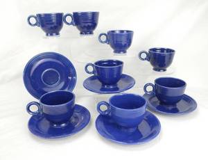 lot 168 image: Lot of Vintage BlueCobalt Cups and Saucers