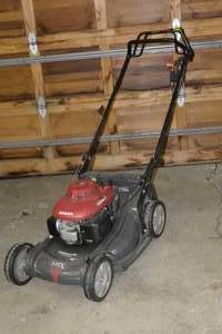 Honda HRX217 lawnmower