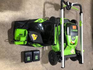 PRO 21 in. 60V Battery Cordless Self-Propelled Walk-Behind Lawn Mower with (2) 4.0 Ah Battery and Charger by Greenworks Customer Returns See Pictures