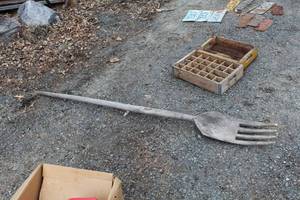 lot 543 image: Vintage Wood Fork Dcor