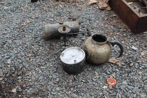 lot 569 image: Vintage Burner and Pots