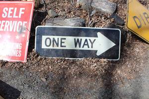 lot 454 image: Metal Sign - ONE WAY