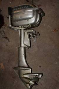 lot 394 image: Evinrude Sportwin Outboard Boat Motor