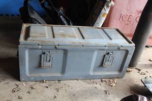 lot 400 image: Metal Ammo Crate