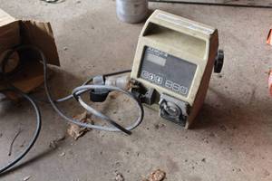 lot 1616 image: Ross Flexiflo III Medical Pump