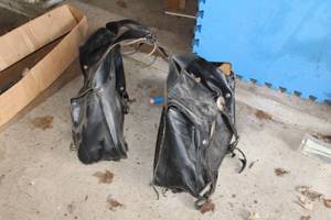 lot 1660 image: Black Leather Saddle Bags