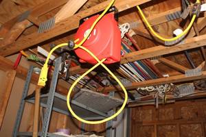 lot 440 image: Reelworks GeneralCommericalIndustrial Cord Reel, Extension Cord 40 12GA