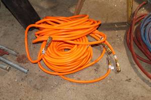 lot 1668 image: Lot of (3) Air Hoses