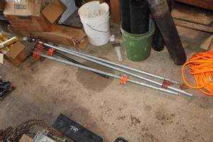 lot 1671 image: Lot of (4) Bar Clamps
