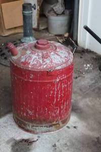 lot 1684 image: Vintage 5-Gallon Metal Gas Can