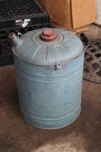 lot 1685 image: Vintage 5-Gallon Metal Gas Can