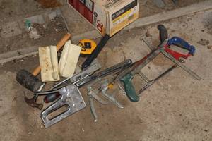 lot 1702 image: Hand Tools - Hack Saws, Stapler, Mallet, Hammer, Scrubbers, Misc. Tools