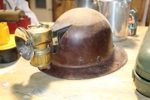 lot 1716 image: Vintage M-S-A Skullgard Mining Hat