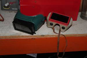 lot 1719 image: Lot of (2) Welder Goggles