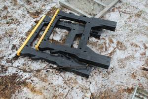 lot 423 image: Lot of (2) Plastic Sawhorses
