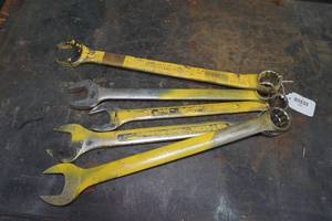 lot 107 image: Large Combination Wrenches - SAE