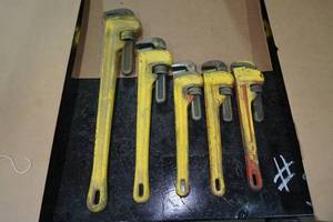 lot 124 image: Pipe Wrenches - Ridgid, Craftsman - 14-24