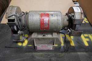 lot 84 image: Wissota 6 Ball Bearing Bench Grinder