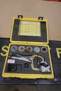 lot 90 image: NFP Pilot Clamp Locking Hole Saw Guide Kit