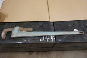 lot 95 image: Ridgid 48 Pipe Wrench - Blue