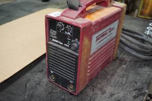 lot 64 image: Thermadyne Thermal Arc 130S DC Inverter Arc Welder