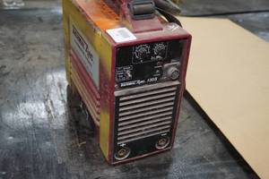 lot 51 image: Thermadyne Thermal Arc 130S DC Inverter Arc Welder