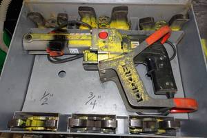 lot 38 image: Ridgid CT400 Corded ProPress System - 12-2