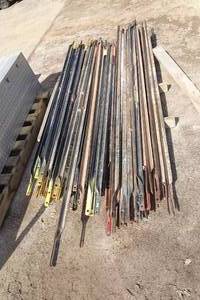 lot 154 image: Scaffolding Supports