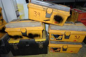 lot 44 image: 5 Plastic Tool Boxes