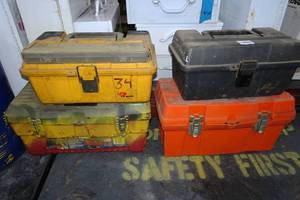 lot 65 image: 4 Plastic Tool Boxes