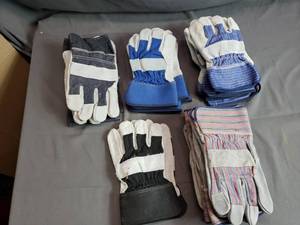 13 Pairs of Work Gloves