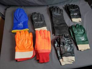 8 Pairs of Rubber agloves