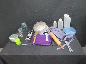 ASSORTED KITCHEN ITEMS