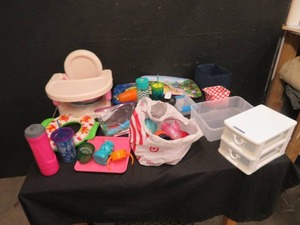 CHILDRENS KITCHEN ITEMS  STORAGE BINS