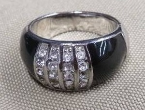 ESTATE RINGS