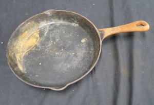 CAST IRON PAN