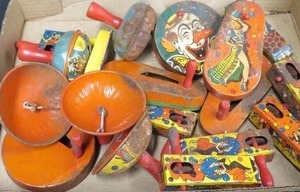 VINTAGE NOISE MAKERS