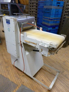 B & B 860 Moulder