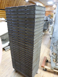 30 Chicago Metallic Super 1-70 4-Loaf Baking Pans