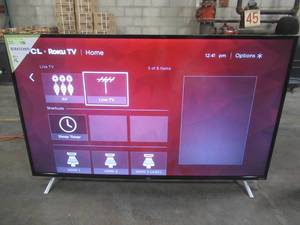 TCL 4K ROKU Smart LED TV, 55 (55S425) 2019 - Scratch Bottom RH Corner - Includes Remote.