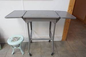 metal stands