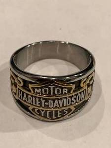 lot 4 image: Harley-Davidson Ring Size 12