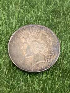 lot 6 image: 1922 Silver Peace Dollar