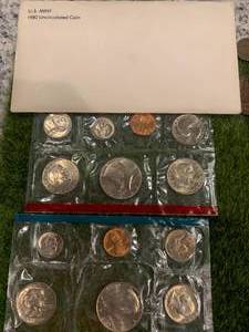 lot 15 image: 1980 US Uncirculated Set
