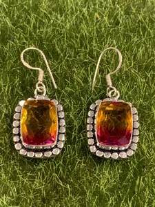 lot 29 image: Set of Topaz Earrings