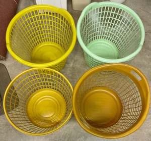 4 Vintage Laundry Baskets