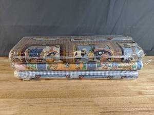 lot 105 image: Collection of Country Fall Apple & Pumpkin Themed Fabric Bolts - Z