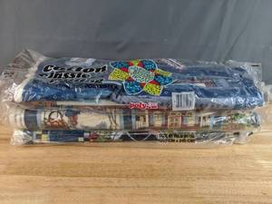 lot 66 image: Collection of Farm House and Farm Animal Themed Bolts of Fabric - Z